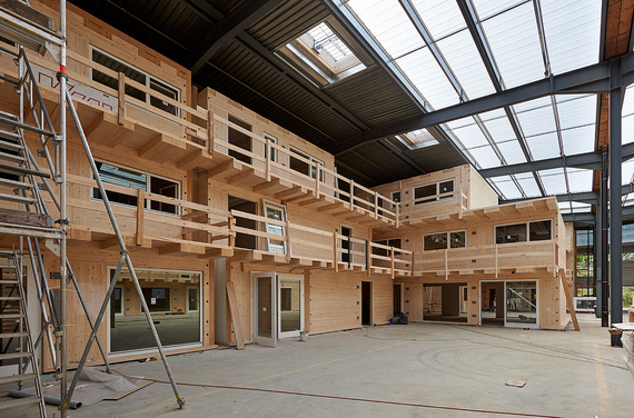 Avancement des travaux à BlueFactory, halle industrielle transformée en bureaux zéro carbone