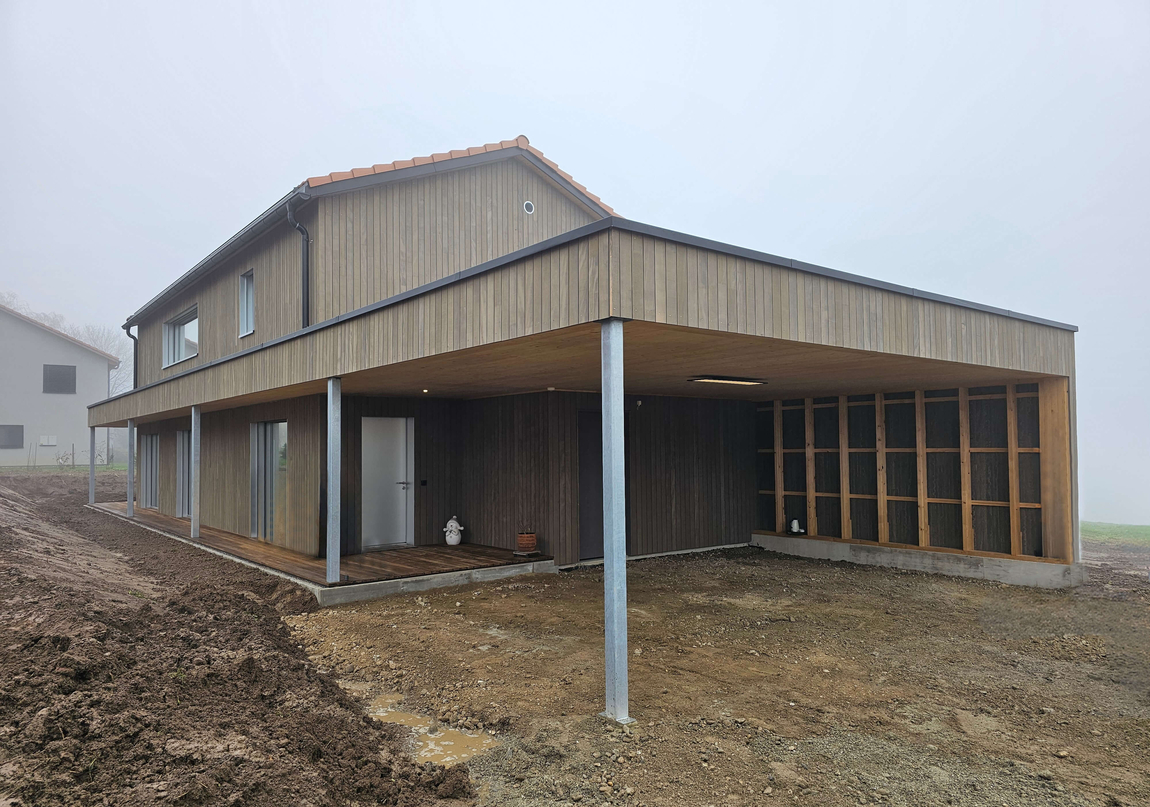 Maison familiale en bois à Middes, Fribourg