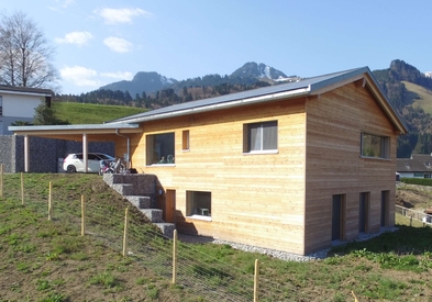 Une maison à énergie positive en Gruyère récompensée par le Prix Solaire Suisse 2020