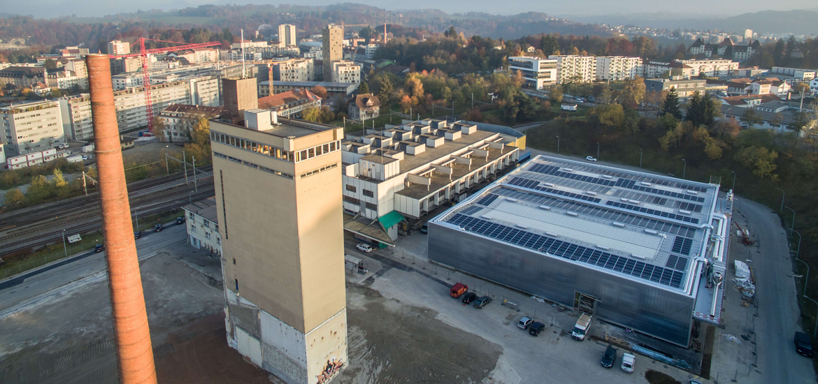 Transformation d'une halle industrielle en bureaux zéro carbone
