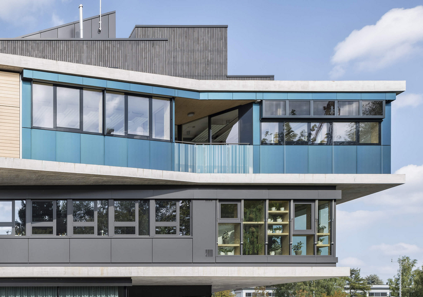 Panneaux solaires photovoltaïques KROMATIX en façades Panneaux solaires photovoltaïques KROMATIX en façades