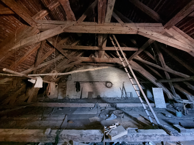 Rénovation d'une maison protégée dans le Vully: combles froids