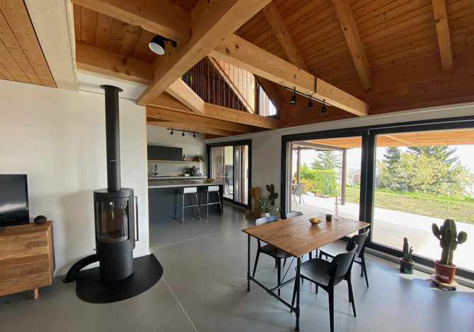 Rénovation Minergie d'une maison jumelée à Lugnorre: intérieur modernisé