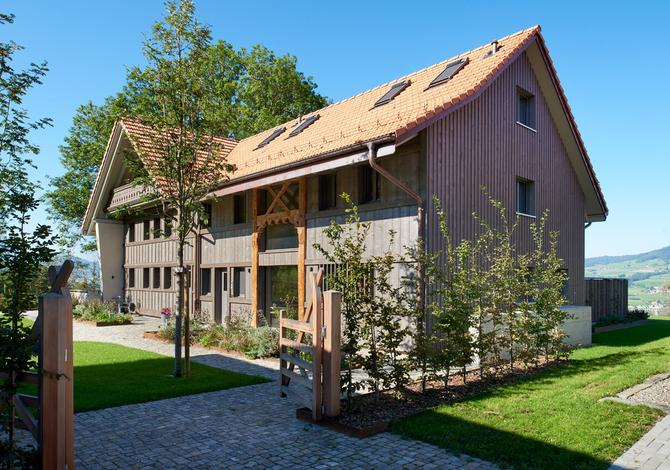 Réconstruction d'une ferme dans un hameau protégé