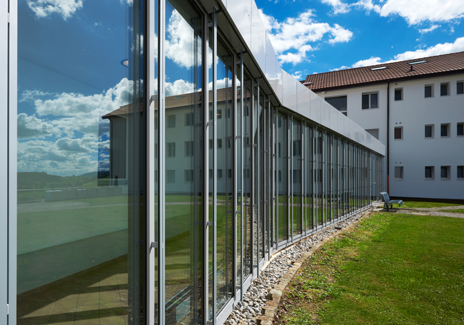 Rénovation énergétique du home des Peupliers à Oberried dans le canton de Fribourg: verrière