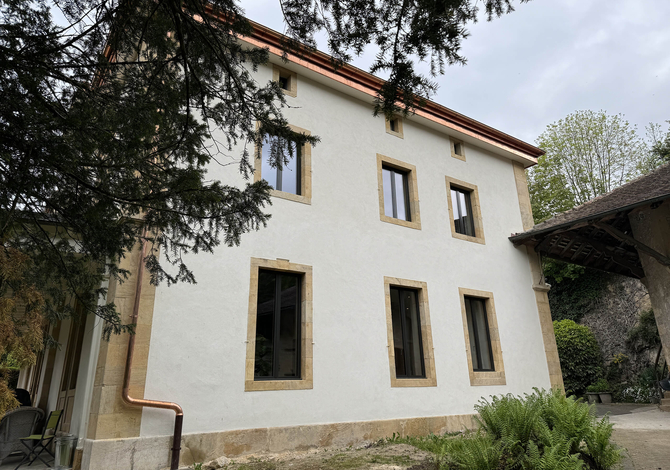 Rénovation Minergie d'une demeure historique à St-Blaise, Neuchâtel