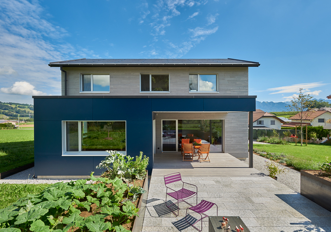 Construction d'une maison familiale passive en bois suisse