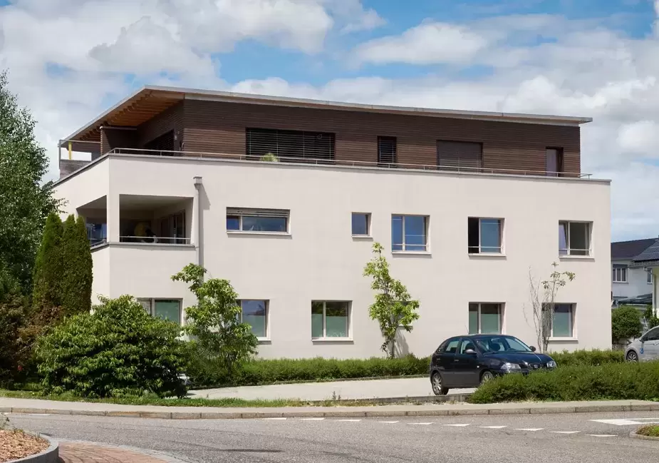Immeuble administratif/commercial construit selon Minergie à Tavel (Fribourg)