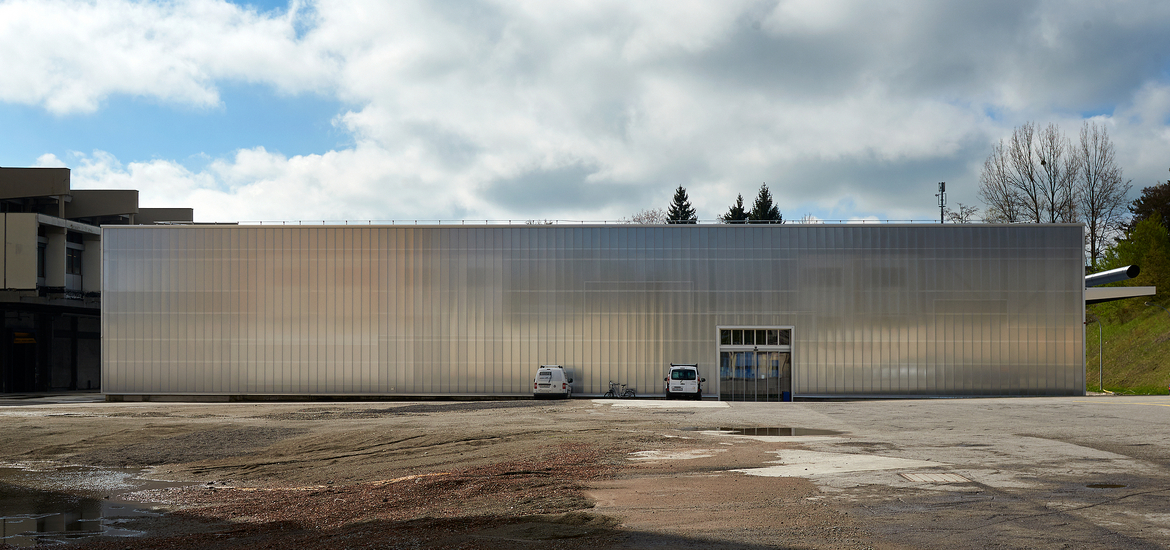Transformation d'une halle industrielle en bureaux zéro carbone