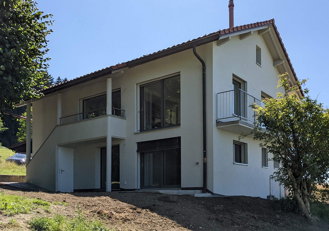 Rénovation Minergie d'une maison des années 60 à Fribourg: état après travaux 