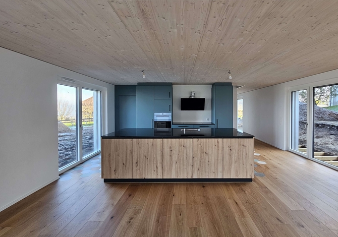 Maison familiale en bois à Middes, Fribourg: cuisine