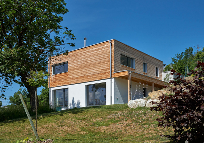 Petite maison en bois en Valais