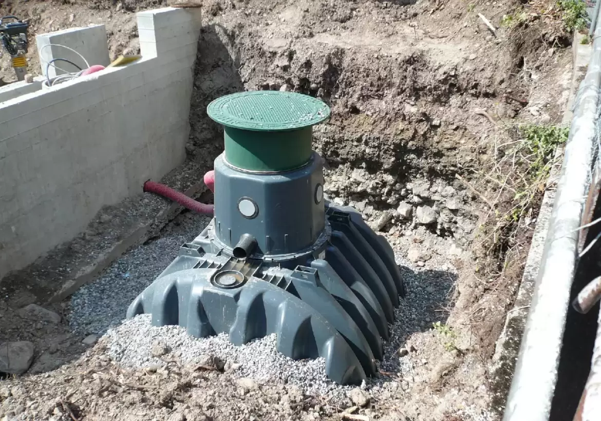 Cuve de récupération d'eau de pluie pour économiser l'eau à la maison