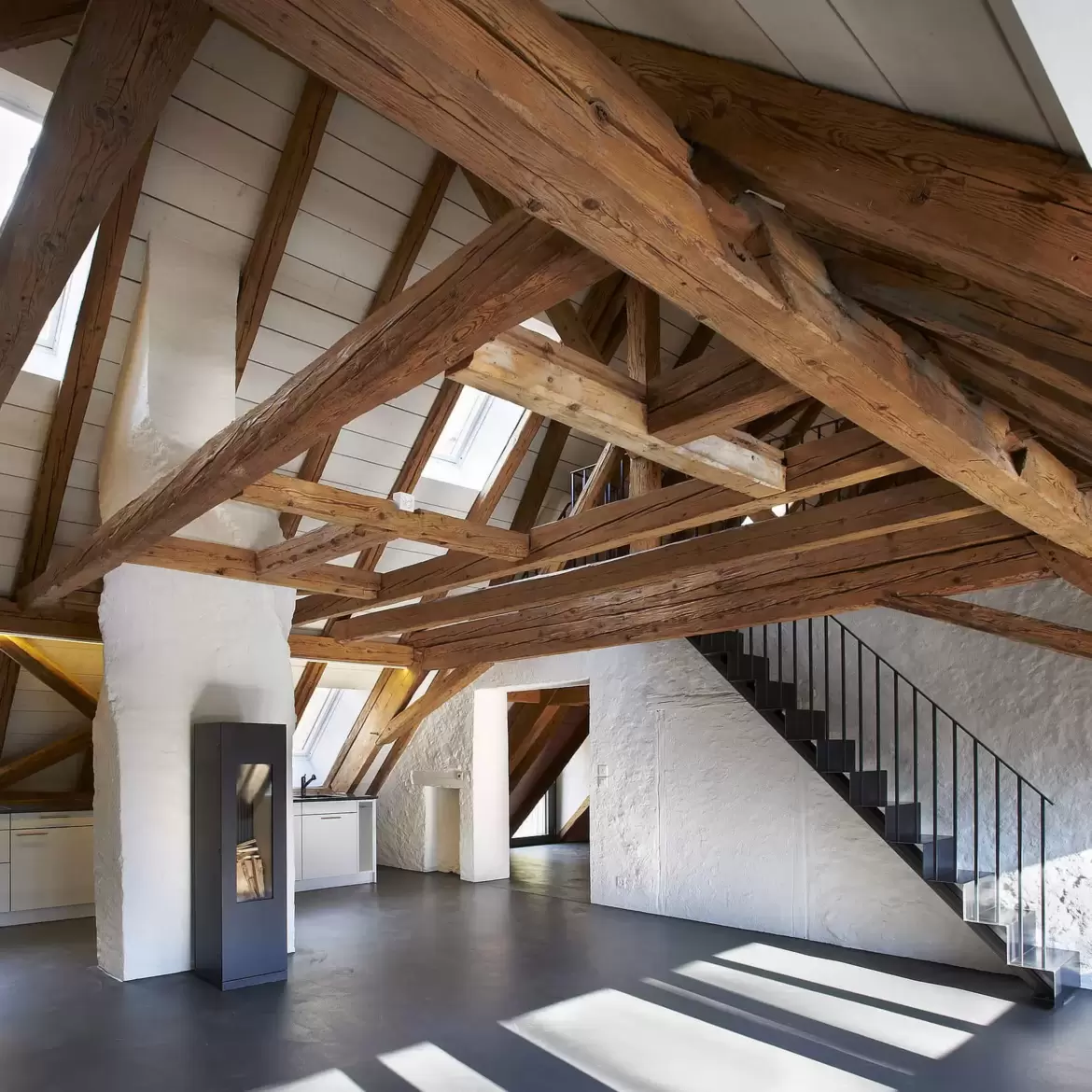 Le label Minergie-ECO garantit des constructions avec des matériaux écologiques et un air intérieur sain même dans la rénovation de bâtiments protégés. Exemple avec la première rénovation romande Minergie-Eco d'un bâtiment historique protégé