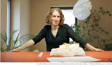 Portrait de Jennifer Nasica, directrice associée de LUTZ architectes dans Le Temps par Jade Albasini, photo: Maud Chablais