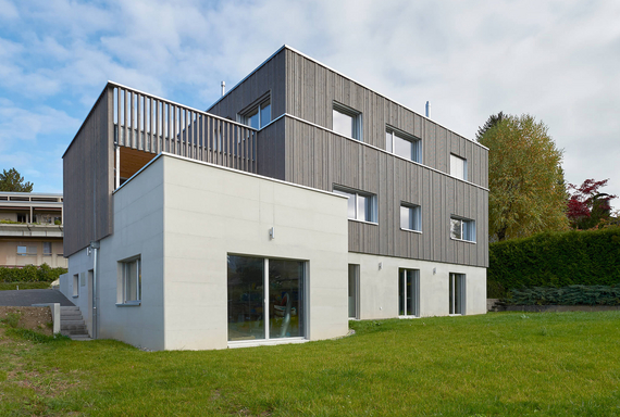 Agrandissement et transformation d'une maison des années 60 à Fribourg