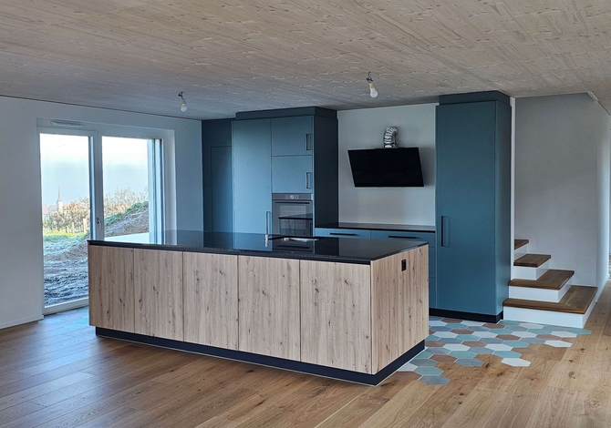 Maison familiale en bois à Middes, Fribourg: cuisine