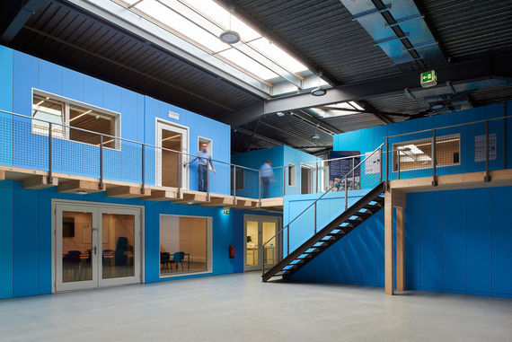 La halle bleue de Blue Factory: un projet qui respecte le principe de la société à 2000 watts pour 2050