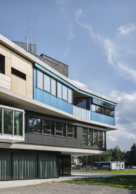 L'unité de recherche SolACE de l'EPFL au NEST permet de tester des produits innovants en relation avec la lumière pour limiter l'impact de la construction sur l'environnement