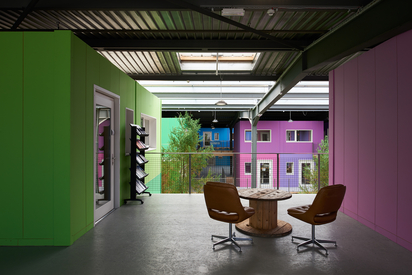 Transformation d'une halle industrielle en bureaux zéro carbone