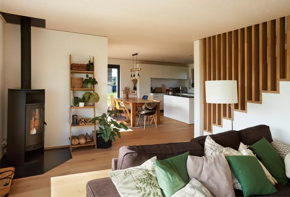 Une maison en bois conçue par LUTZ architectes offre un grand confort pour un faible impact climatique