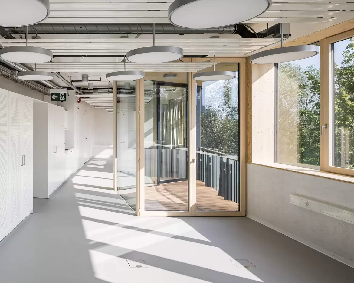 NEST_SolAce_08_Photo_Roman_Keller.jpg