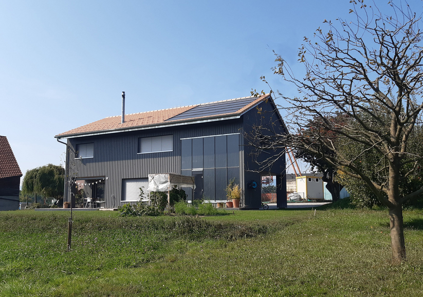 Architecture verte: cette maison écologique n'est chauffée qu'avec un peu de bois et de soleil Architecture verte: cette maison écologique n'est chauffée qu'avec un peu de bois et de soleil