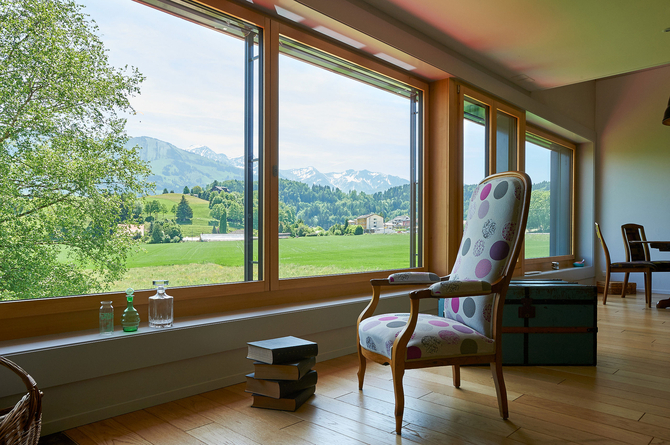 Rénovation énergétique Minergie d'une maison des années 50 en Gruyère à Fribourg