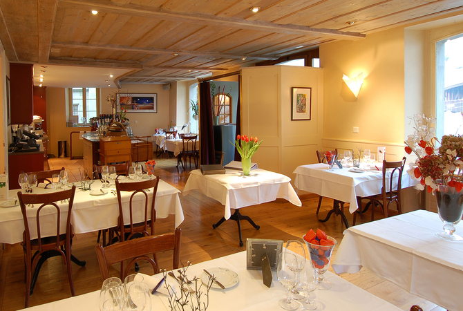Transformation d'un restaurant - La Cigogne Fribourg: aménagement intérieur