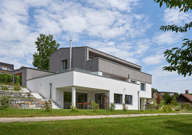Rénovation et extension d'une maison des années 60 à Villars-sur-Glâne