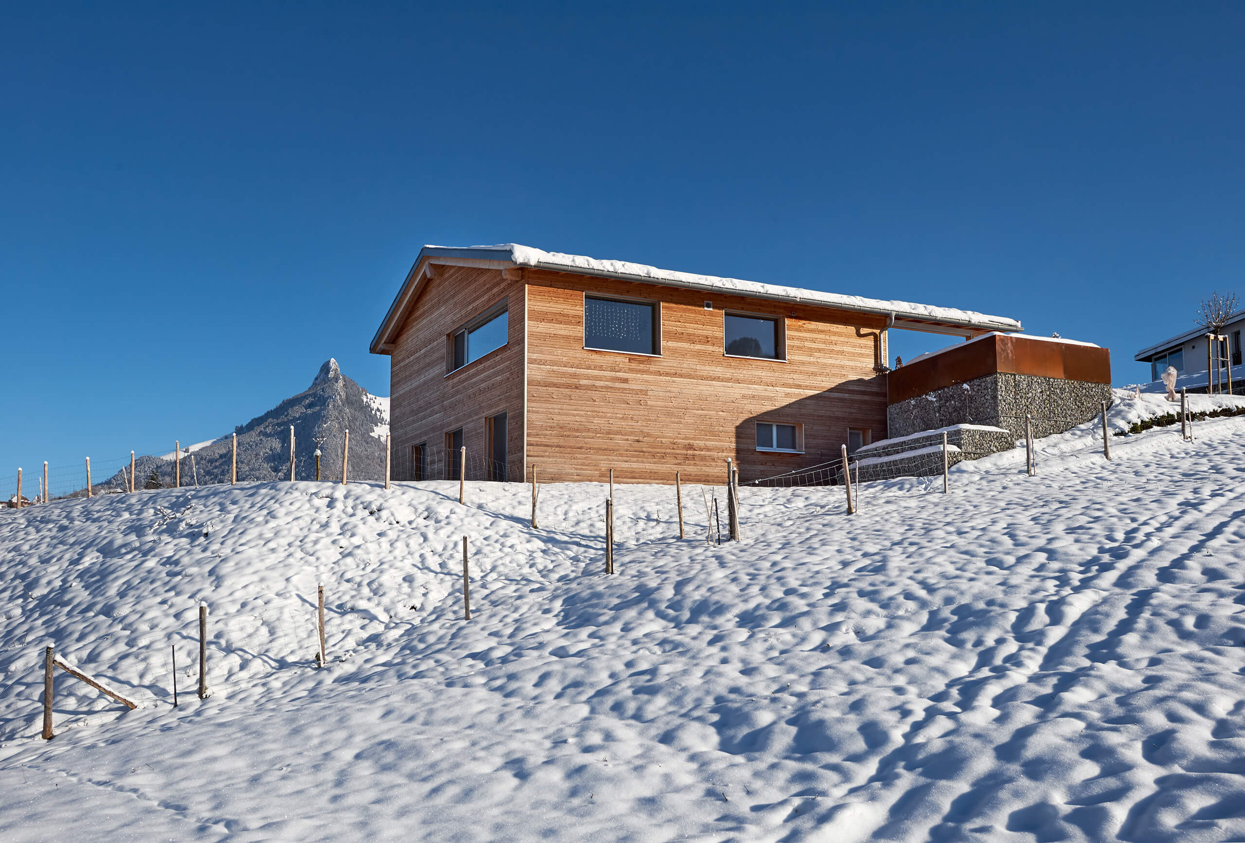 Maison écologique à énergie positive à Pringy fonctionnant à l'énergie solaire