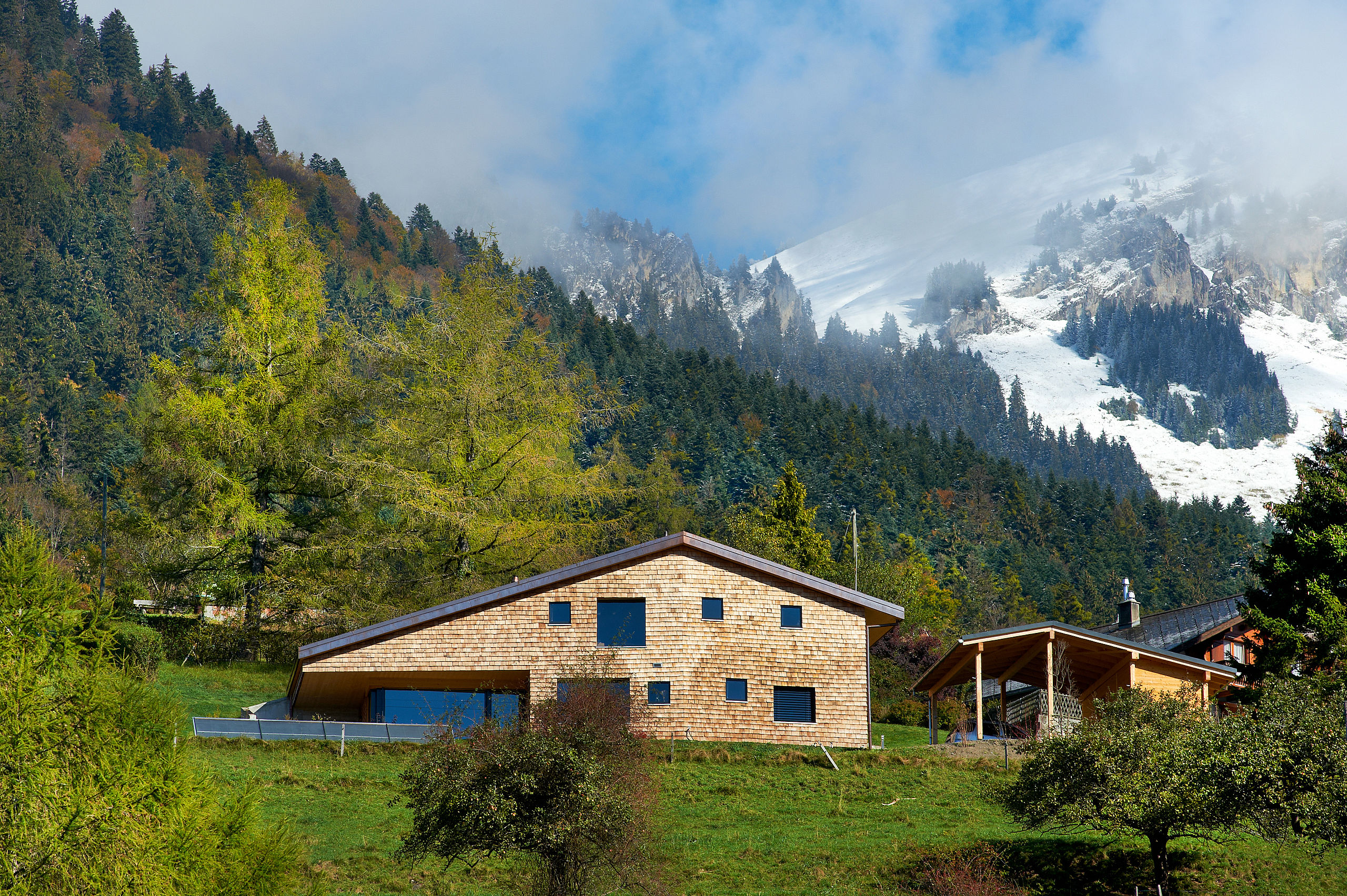Construction d'un chalet contemporain en bois Minergie-P