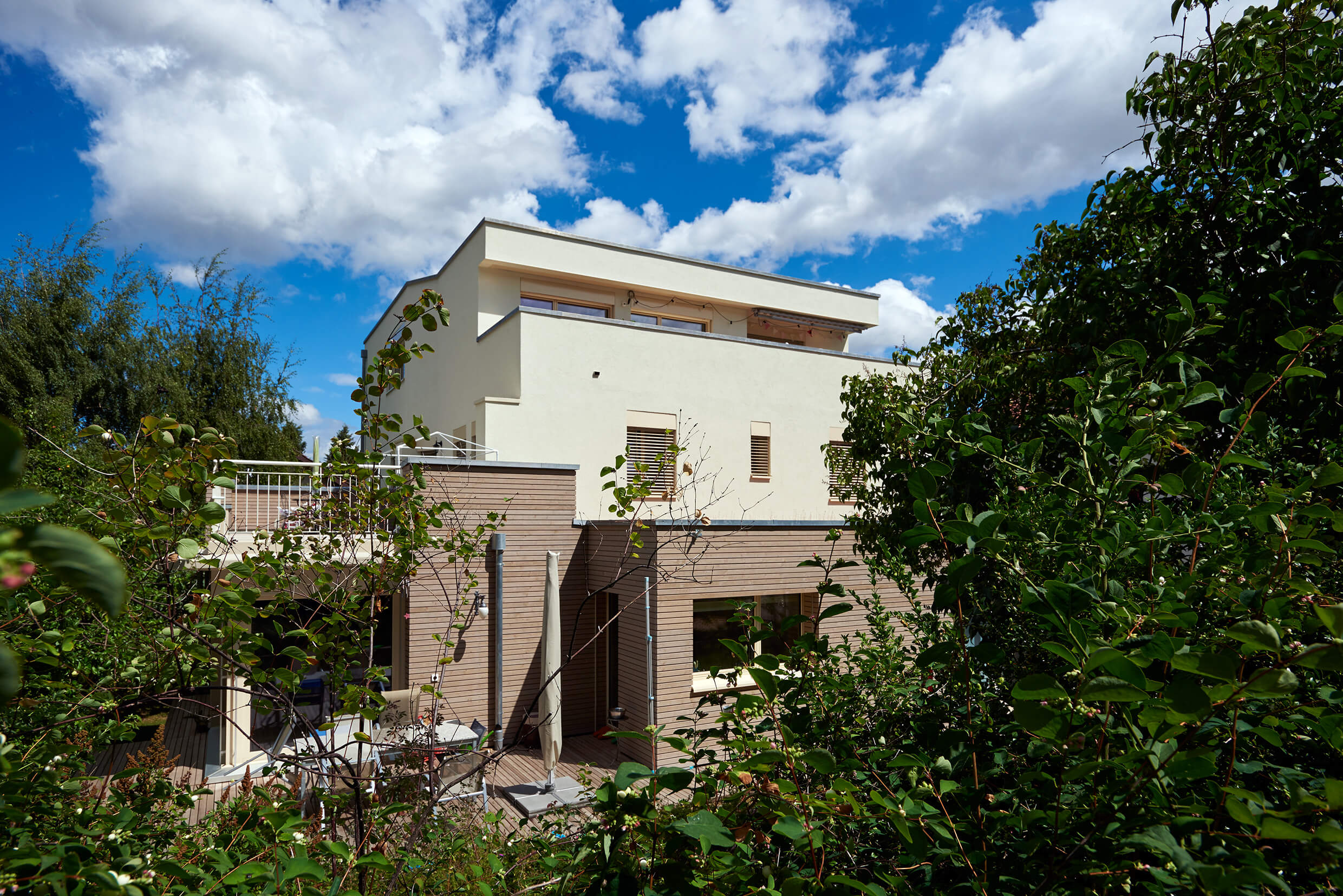 Rénovation et surélévation d'une maison des années 60 en structure bois Fribourg