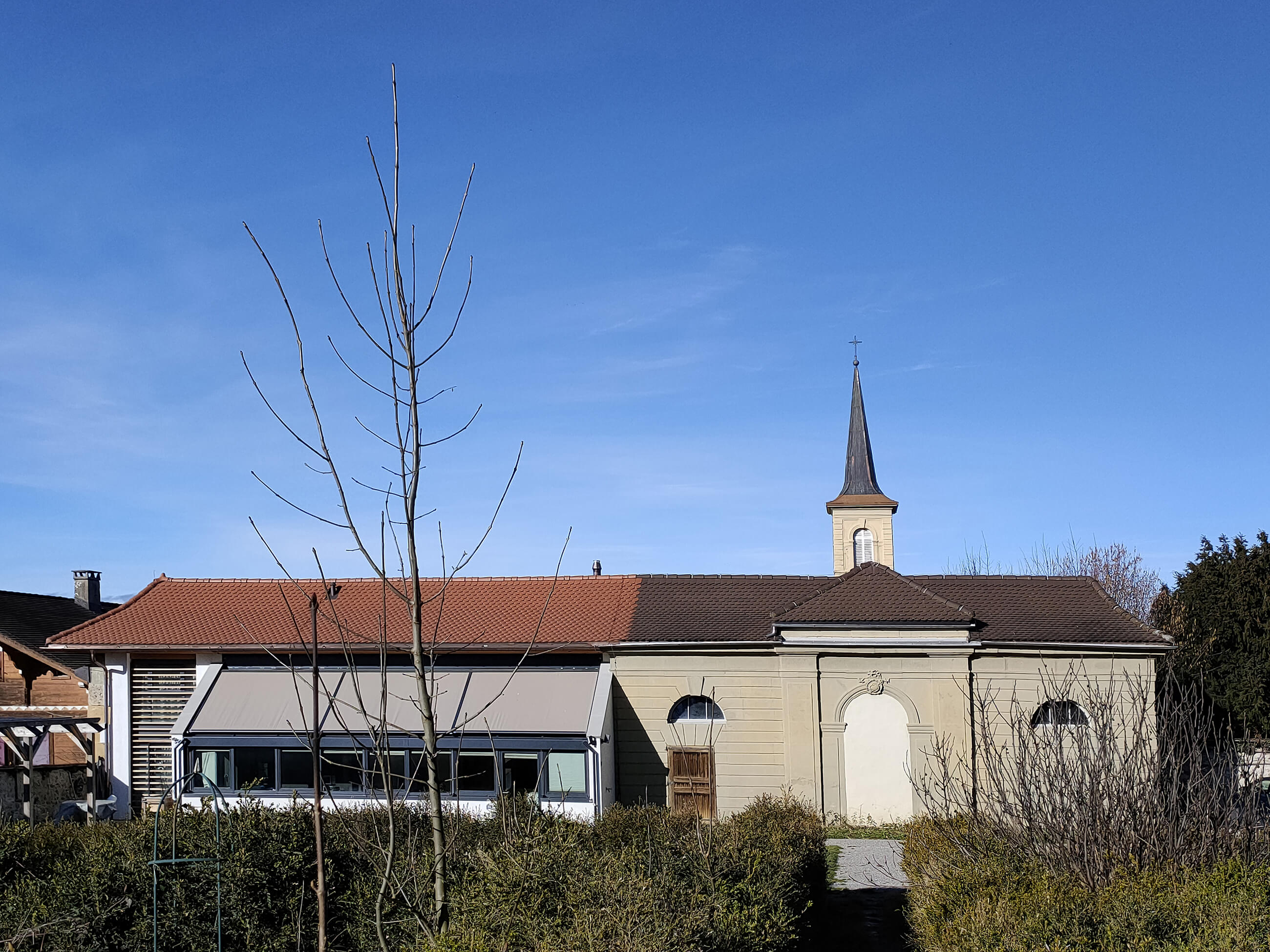Transformation de l'ancienne orangerie du château de Wallenried en habitation sous forme de tiny house